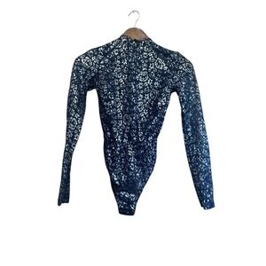 Victoria's Secret Long Sleeve‎ Lace Bodysuit Sparkles size small